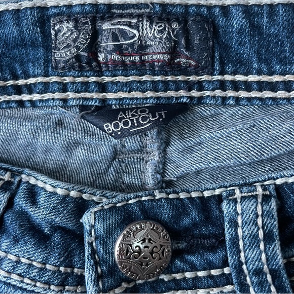 SILVER Aiko Bootcut Jeans Size 28 - Picture 3 of 6